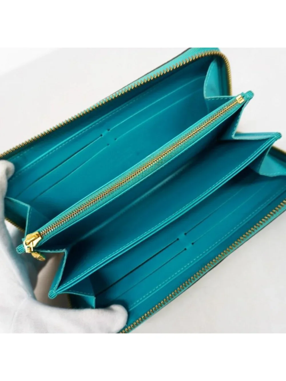 Louis Vuitton Wallet Vernis Zippy Blue Ragon